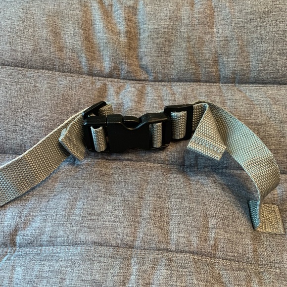 Shopping cart cover- like new - Picture 8 of 14